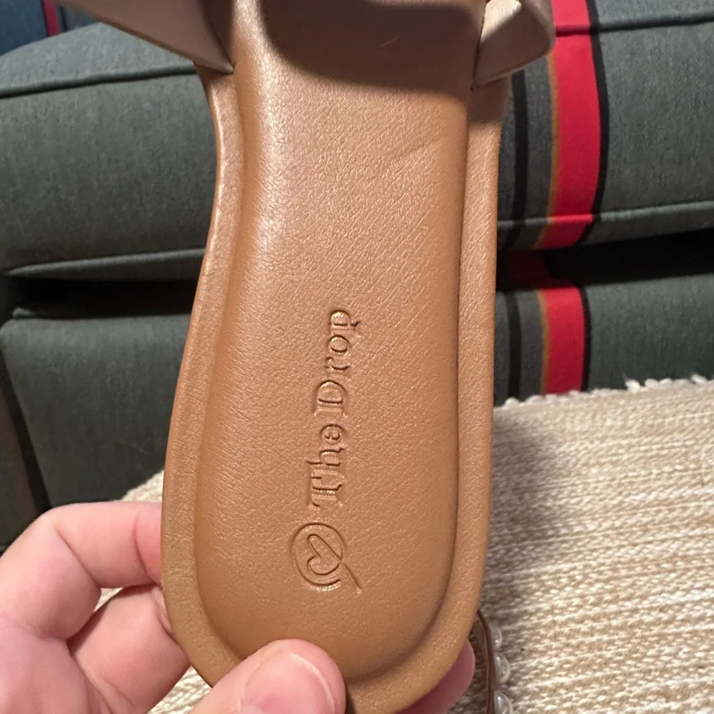 3 for 1 cute sandals! Size 9-9.5 - Picture 3 of 12